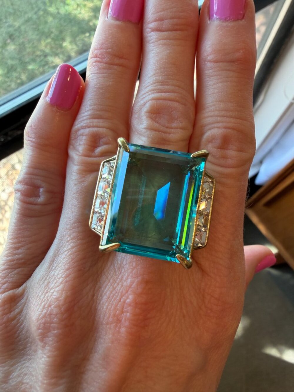 NIB Massive WOW HEIDI DAUS "Rock Ensemble" Crystal Deco Aqua Statement Ring!